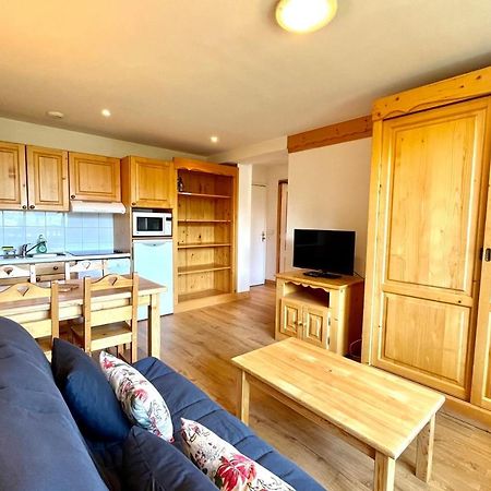 Cosy Chalet With Terrace Combloux Bagian luar foto